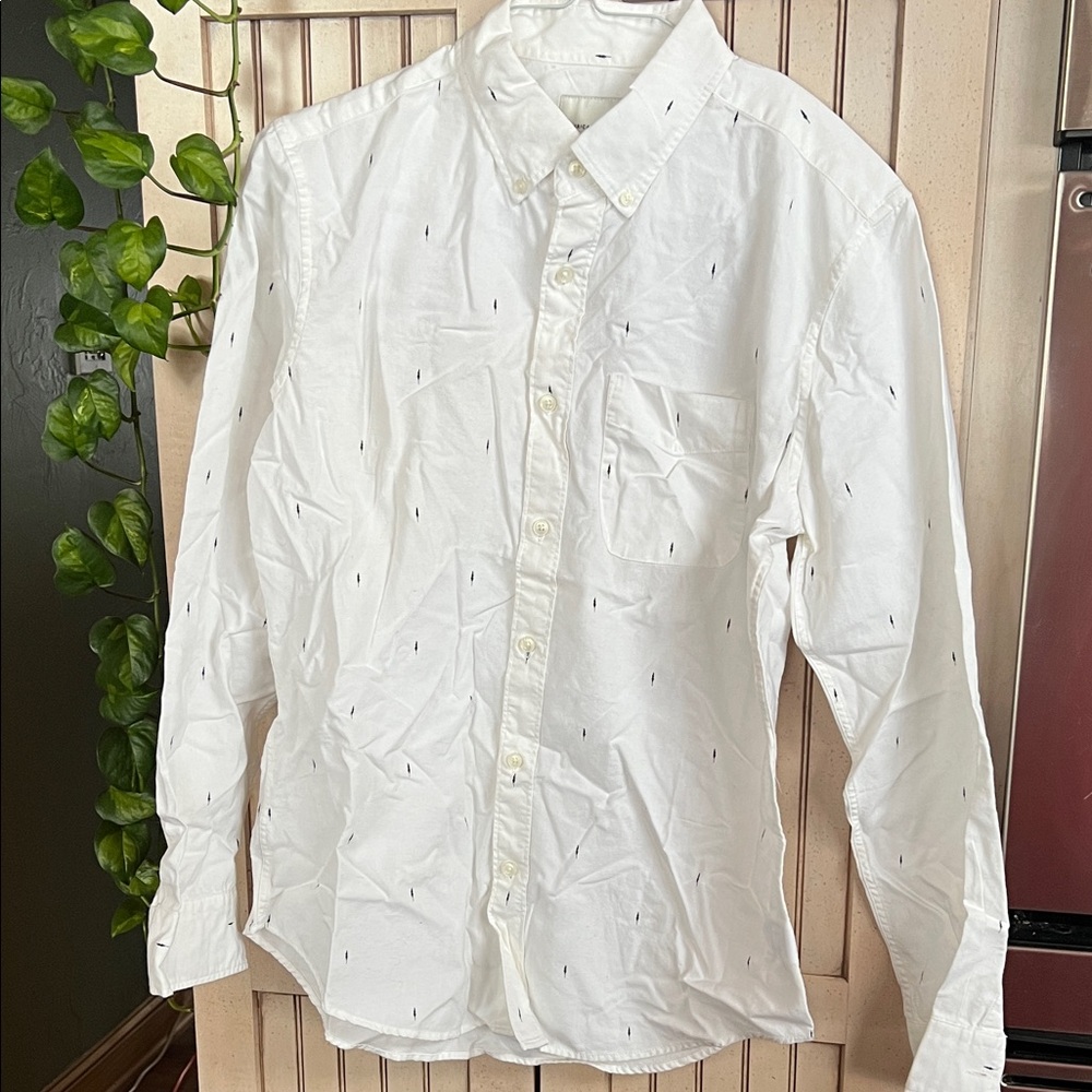 American Eagle Outfitters White Casual Button Down Shirt